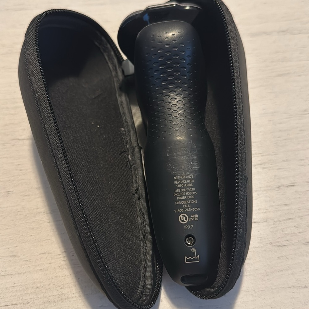 Phillips Norelco S5675 Shaver - No Charger - Picture 6 of 6